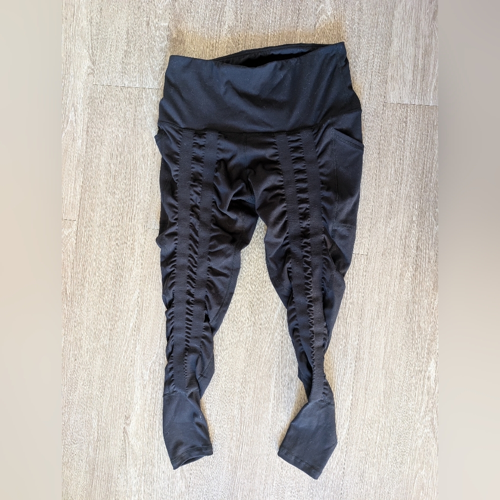 Elegant Black Ruched Leggings